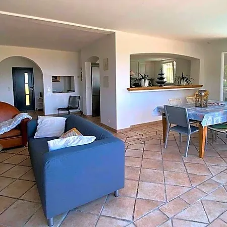 מלון La Quinta Comfortable 3*