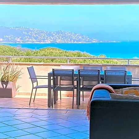 La Quinta Comfortable فندق سانت ماكسيم